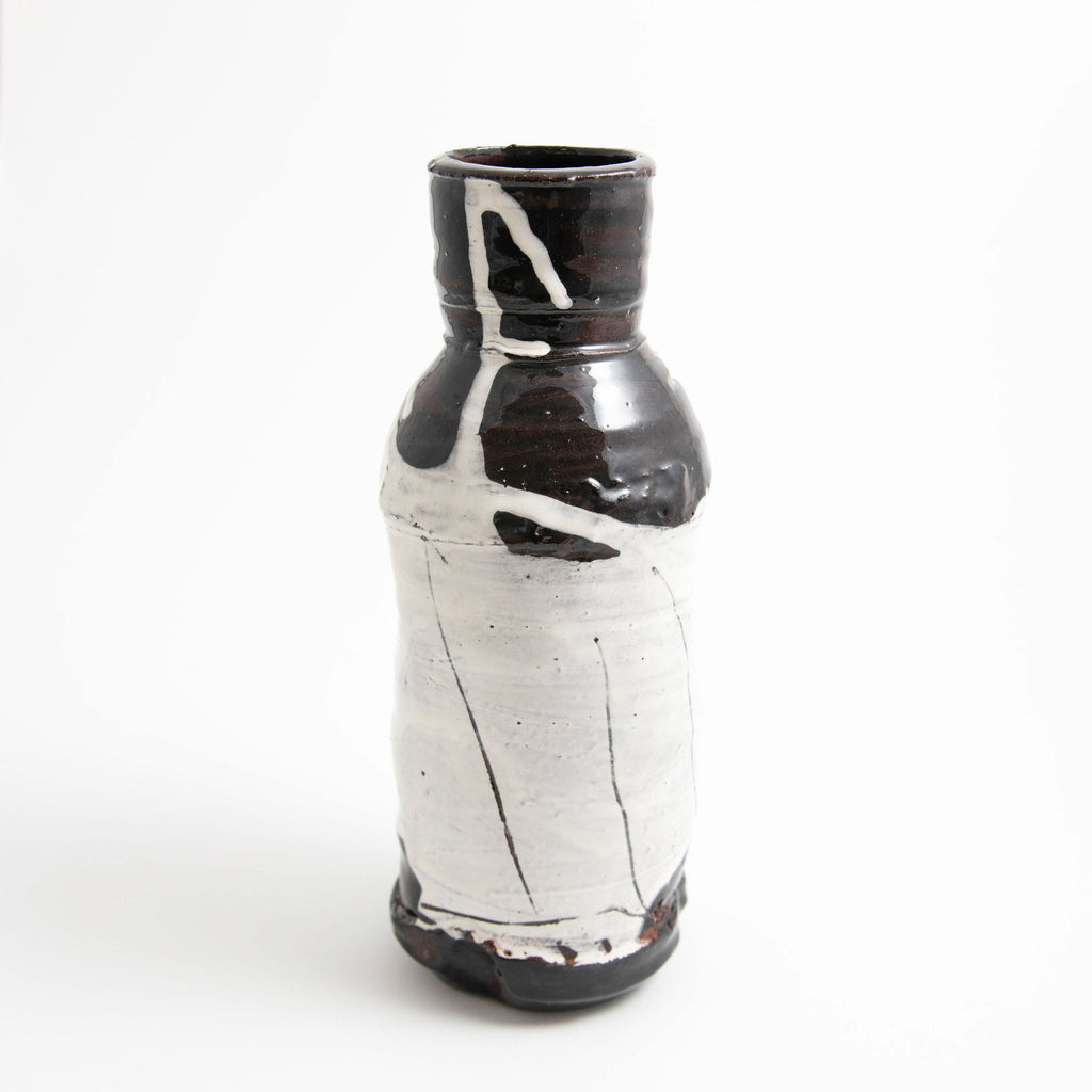 Petite Bouteille – Noir · Traces de Doigts ·