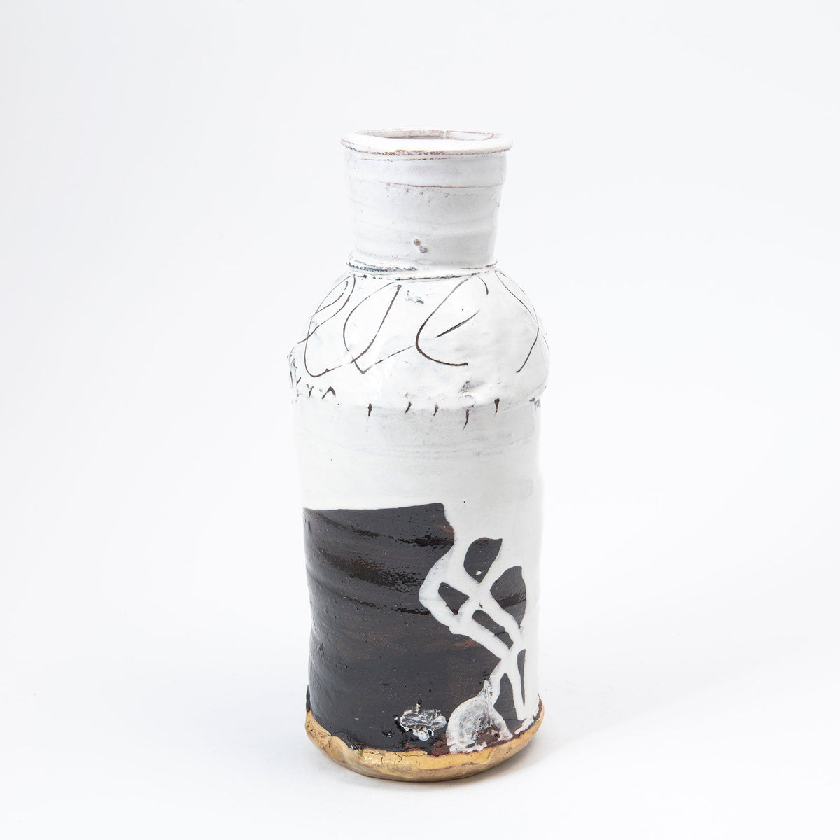 Petite Bouteille – Noir · Sgraffito