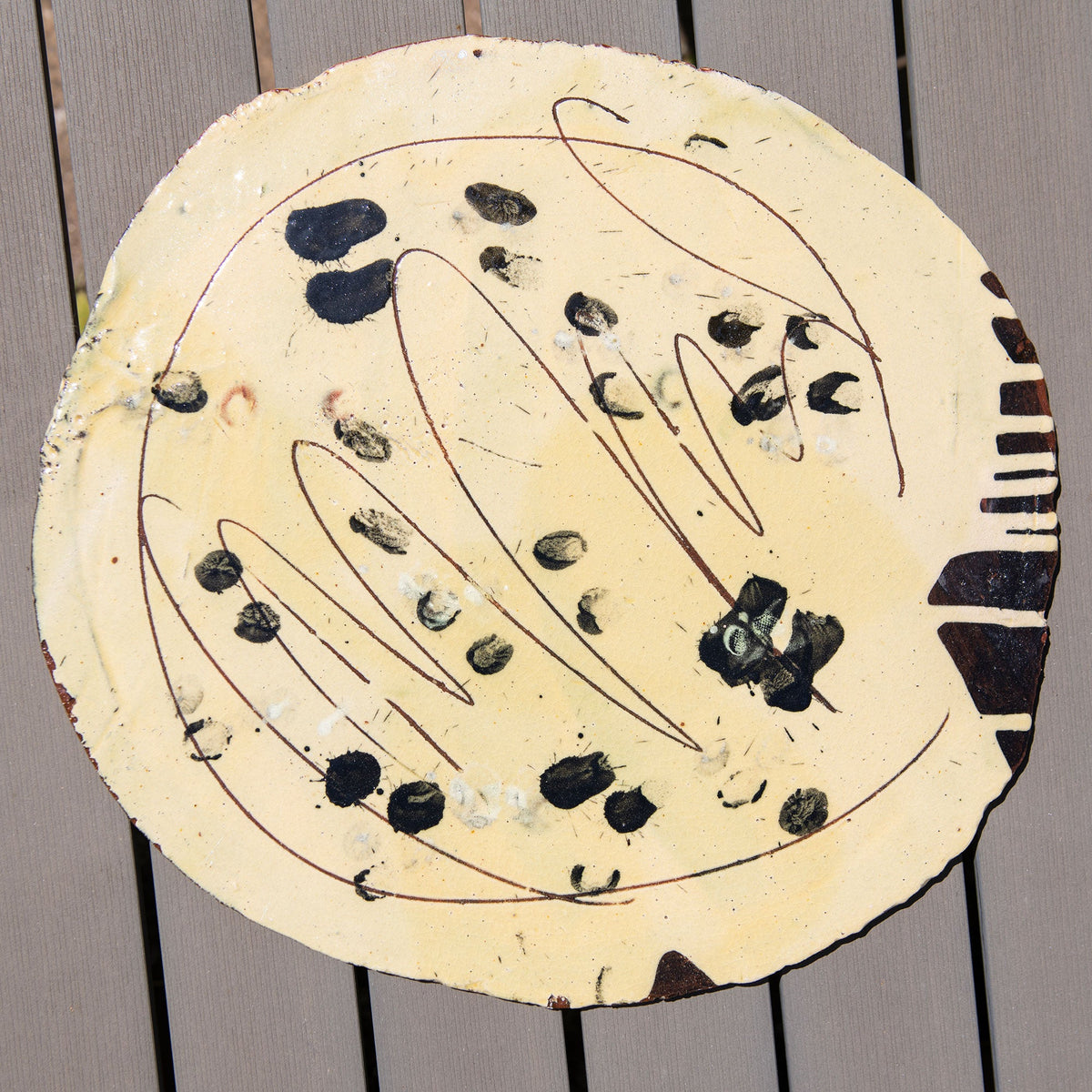 Grand plateau rond et plat