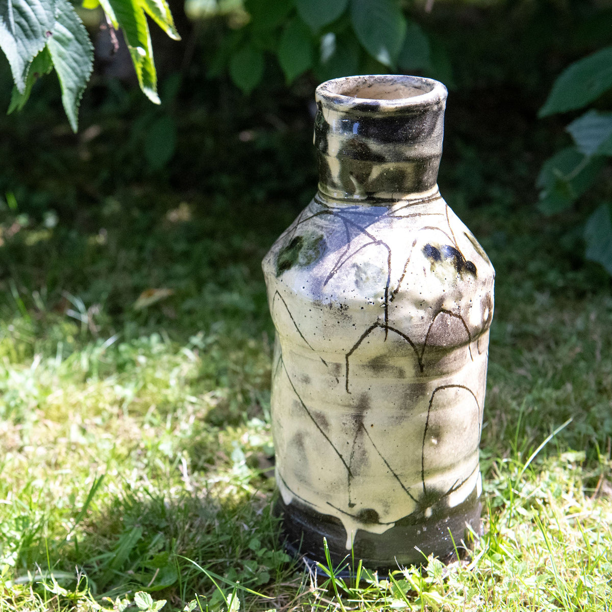 Bouteille moyenne – Noir · Sgraffite